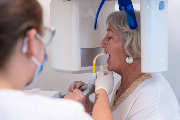 Best Emergency Tooth Extraction in Luling, TX